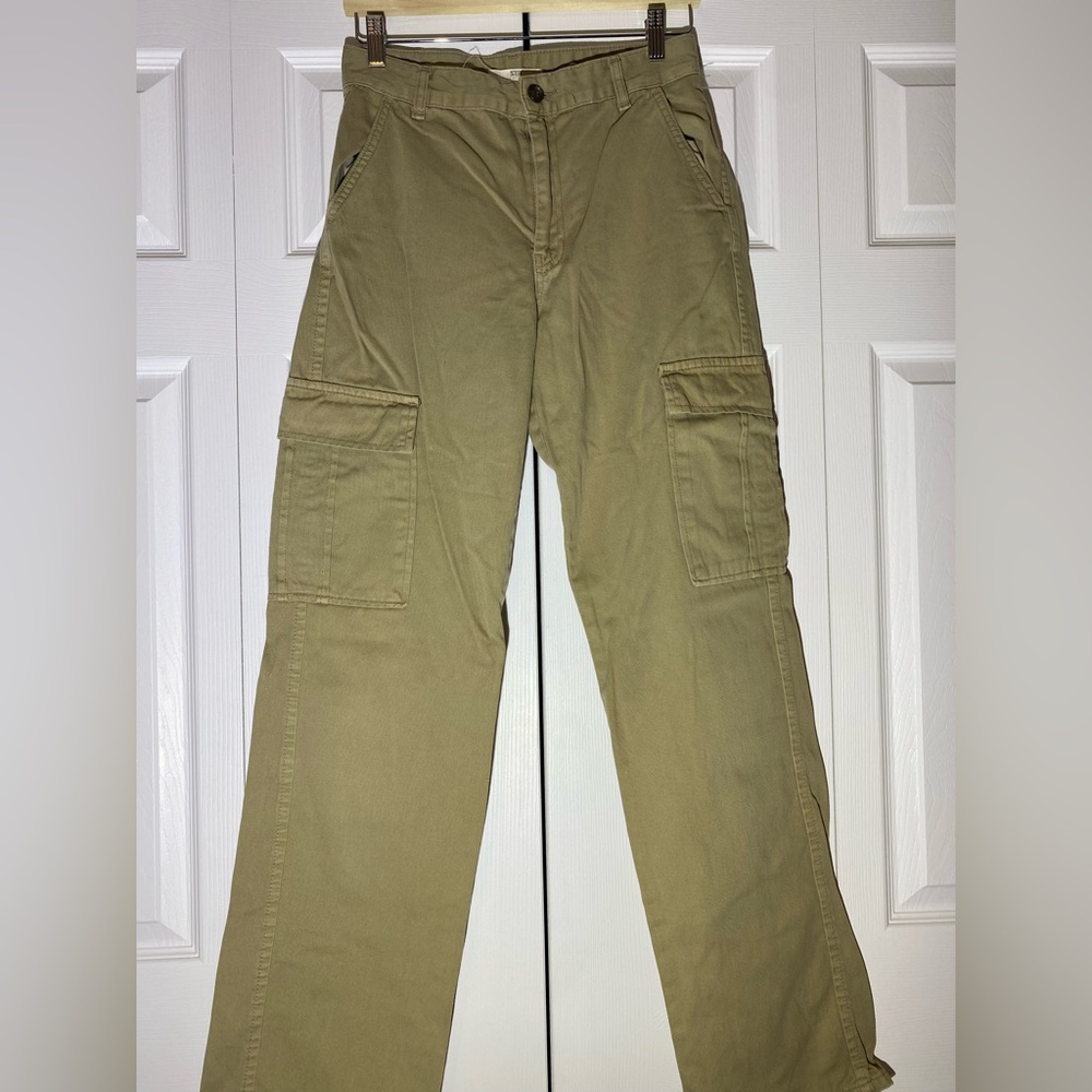 Stradivarius Women's Tan Cargo Pants